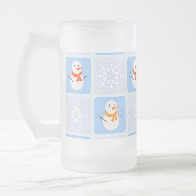 Vinterkontrollerad mönster snögubbe och snöflingor frostat ölglas (Vänster)