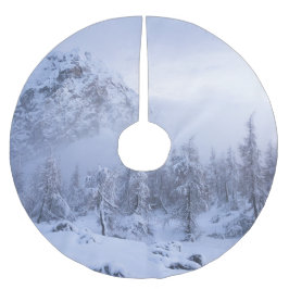 Vinterland, dimma, källskog och bergsområde julgransmatta borstad polyester