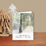 Vinterlandskap Fred och Kärlek jul Helgkort<br><div class="desc">Vinterlandskapets jristmas-kort med fredliga scener i land på vintern med lantern ljus och den mjuka glöden i sol. Ordalydelsen lyder "önskar dig fred och kärlek för jultid och nyår" och mallen är redo för dig att anpassa dig.</div>