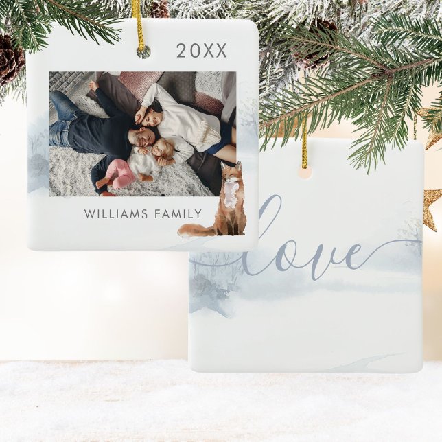 Vinterlig skogsscen med räv foto julgransprydnad keramik (Winter Woodland Scene Fox Photo Ceramic Ornament)