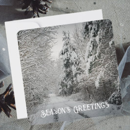 Vinterresa genom skogen julkort