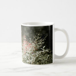 Vintersnö på bärfotomuggen kaffemugg