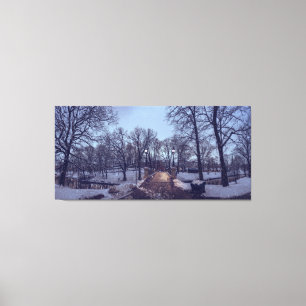 vintersnöstadspark på kvällen canvastryck