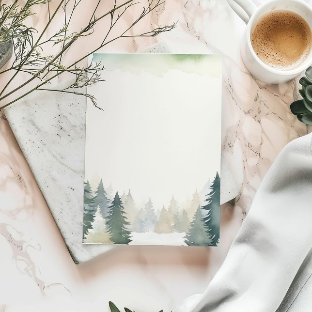 Vintertemat grönt gräs träd slätt brevpapper (Watercolor forest stationery with pine tree border and soft green accents.)