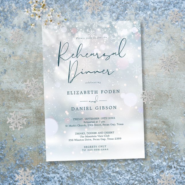 Vinterundrets snöprovmiddag inbjudningar (Winter Wonderland Snow Rehearsal Dinner Invitation)