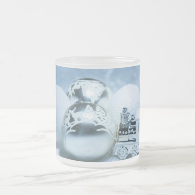 Vintervita dekorationer. Jul. Frostad Glasmugg (Center)