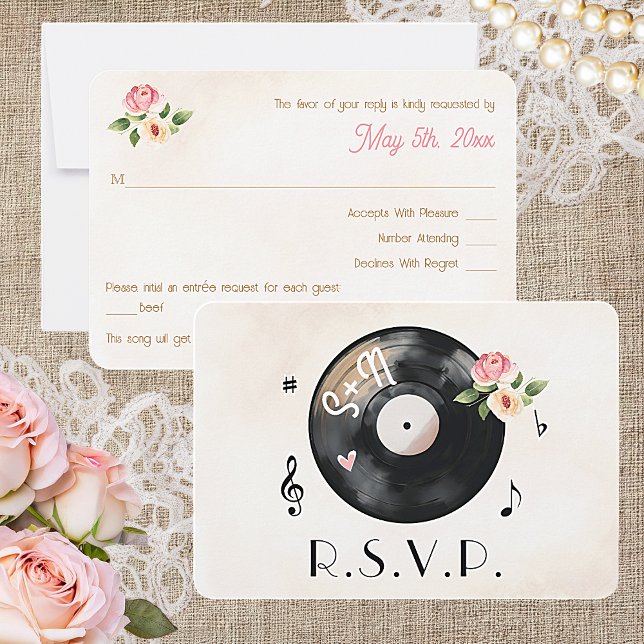 Vinylposterkort för vattenfärgsfärg, Blommigt Bröl OSA Kort (The front and back of a beautiful monogrammed vinyl record wedding RSVP card with floral accents. )