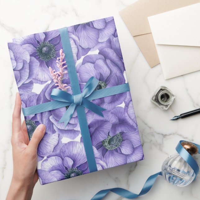 Violet anemone blommor vattencolor mönster presentpapper (Gifting)