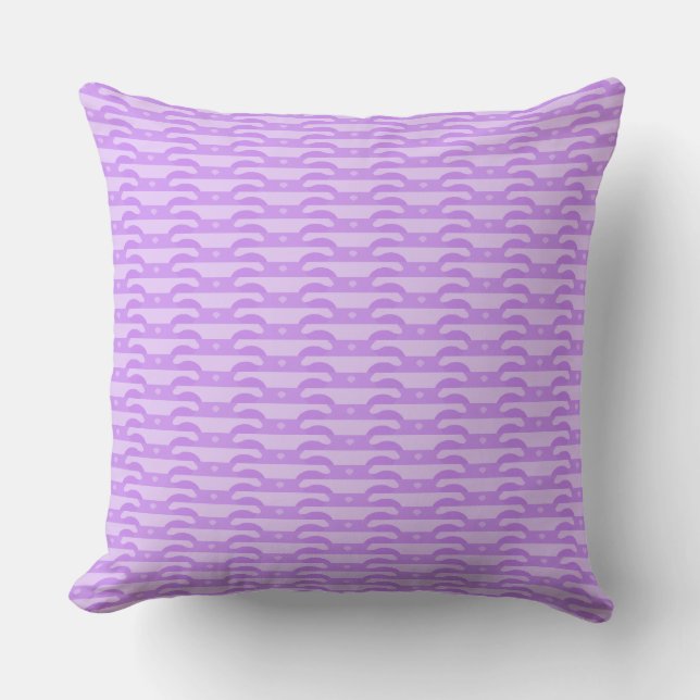 Violet Dreams-Light Purple Throw Pillow Kudde (Framsida)