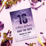 Violet Lilac Lila Triple Glitter Ombre Sweet 16 Spara Datumet<br><div class="desc">Den här gigantiska, moderna och glittrande födelsedagsfesten för att spara sweet sixteen är perfekt för din tonårsdotters speciella dag. Den har en faux tryckt violett lila till lilak lila i lila av pastellfärgad gradient av glatt glitter. Det är chic, elegant, söt, unikt och coola. Alla egenskaper som din dotter vill...</div>