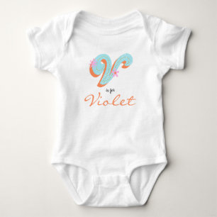 Violet namn Reveal Blommigt Brev V Girl Flower T Shirt