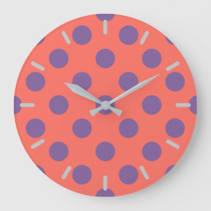 Violet och levande korall polka dots stor klocka