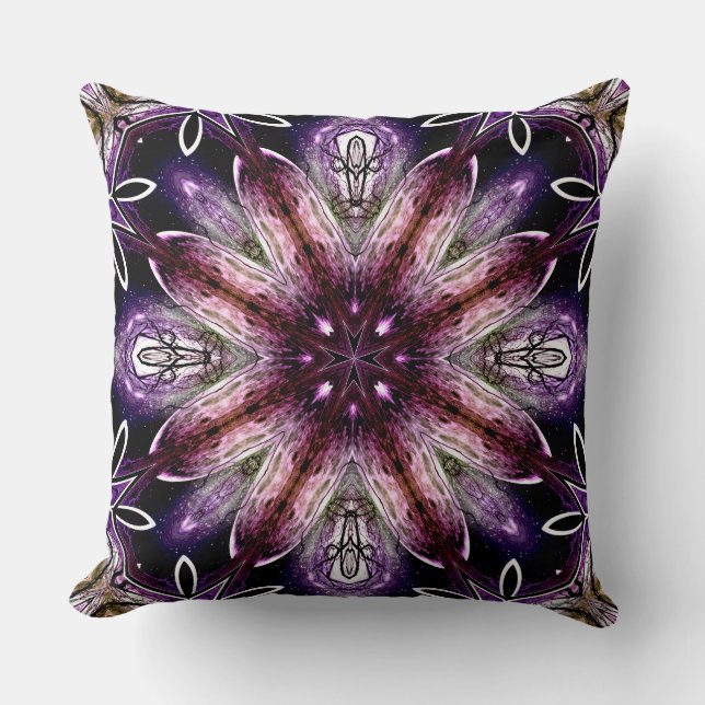 Violet och Magenta Cosmic Flower Kaleidoscope Kudde (Framsida)