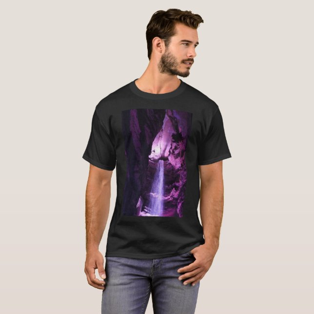 Violet Waterfall manar svart T-shirt (Hel framsida)