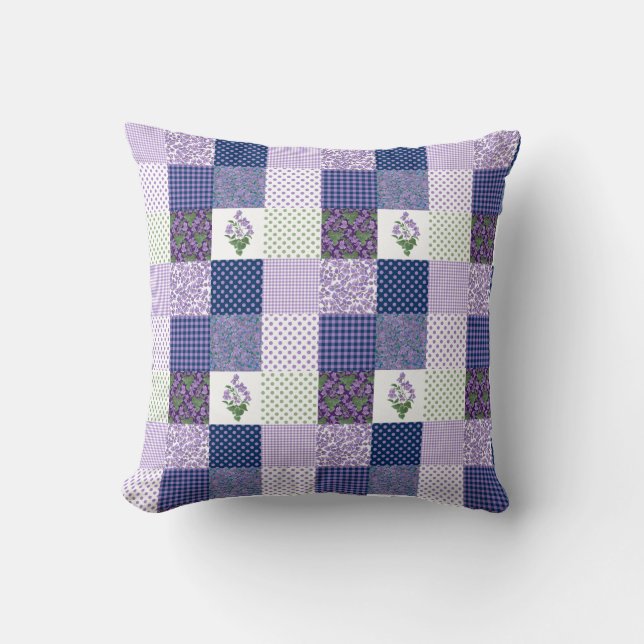 VioletsFauxPatchwork med kontroller och polka dots Kudde (Framsida)