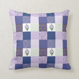 VioletsFauxPatchwork med kontroller och polka dots Kudde
