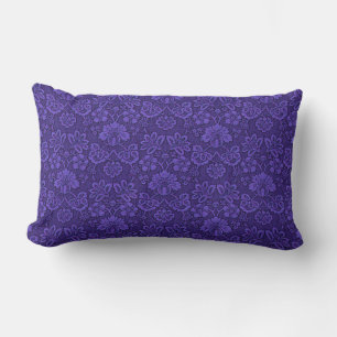 Violett blom- dekor lumbarkudde