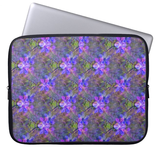 Violett trädgård...... laptop fodral (Framsidan)