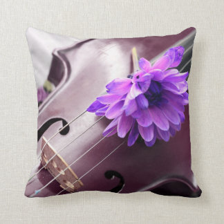 Violin och en Lila Flower Modern Art Pillow Kudde