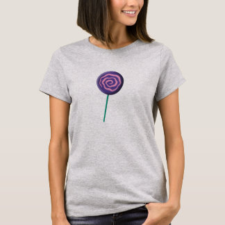 Virad lila snurrgodis med rosa t shirt
