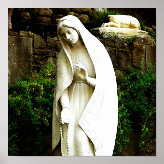 Virgin Mary Garden Statue Poster (Framsidan)