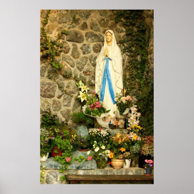Virgin Mary grotto Poster (Framsidan)
