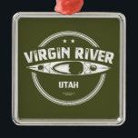 Virgin River Utah Kayaking Julgransprydnad Metall<br><div class="desc">Virgin-floden är en biflod av Colorado-floden i stater i USA,  Utah,  Nevada och Arizona. Floden är cirka 162 sjömil lång. Den utsågs till Utahs första vild- och kuperingsflod 2009,  under det hundraåriga firande i Zions nationalpark.</div>