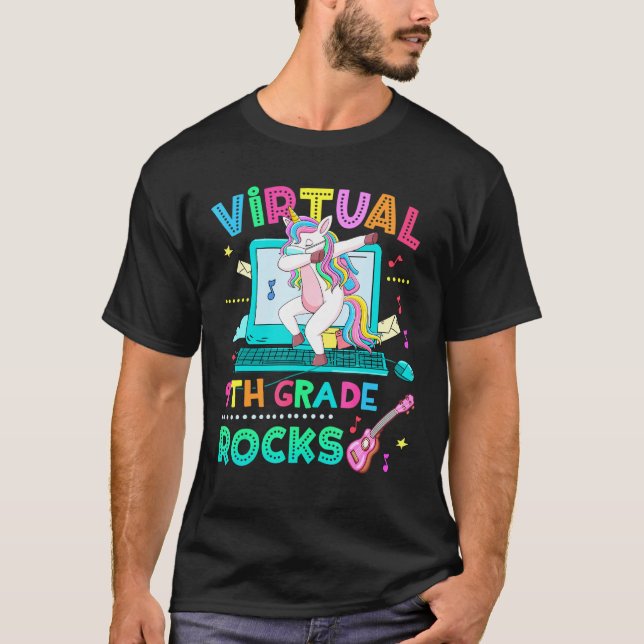 Virtuell 9:e Klass-Sten, där Unicorn Mask kastas t Shirt (Framsida)