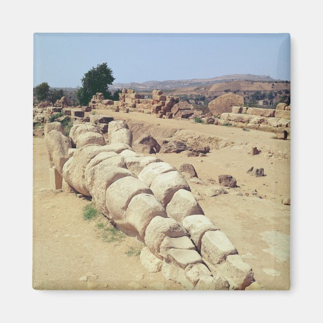 Visa en av de stora Telemon-statyerna Magnet (Framsidan)