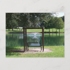 Visa en liten stad sjö vykort