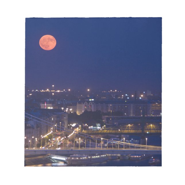 Visa från Fiskeribaser bredvid Matyas Anteckningsblock (Framsida)