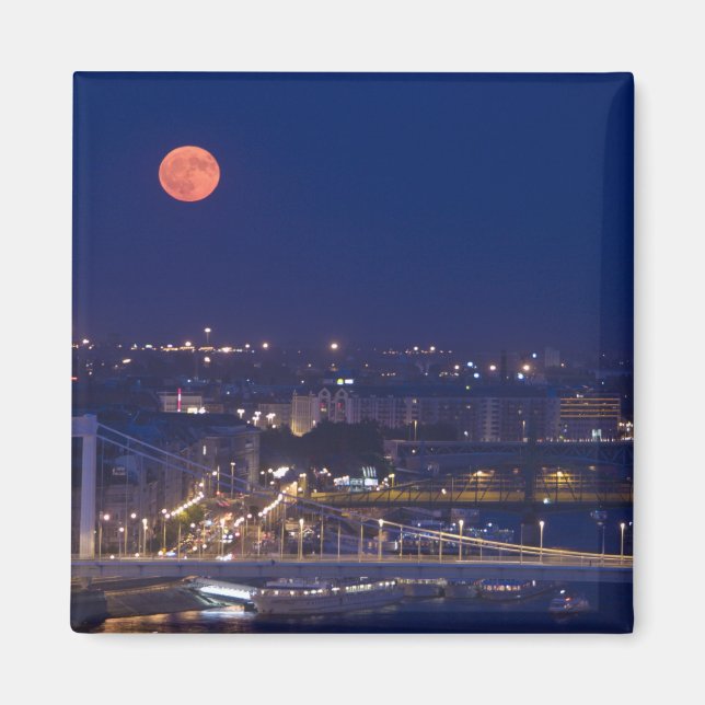 Visa från Fiskeribaser bredvid Matyas Magnet (Framsidan)