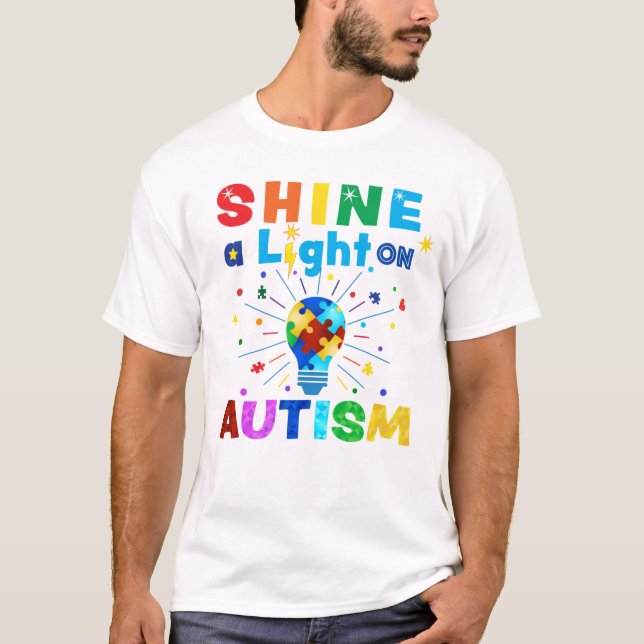 VISA LJUS PÅ AUTISM T SHIRT (Framsida)