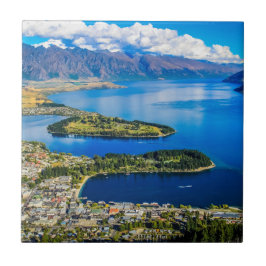 Visa på Queenstown från Bob's Peak, Nya Zeeland Kakelplatta