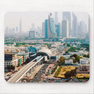 Visa tunnelbanelinje och skyscraper i stan musmatta