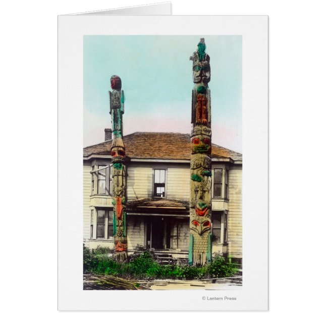 Visa två TotempolesWrangell, AK Hälsningskort (Framsidan)