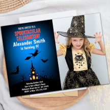 Visar Halloween-inbjudningar med foto