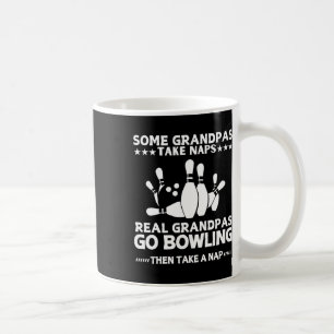 Vissa farfar tar Naps Real Grandpas Go Bowling F Kaffemugg