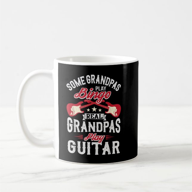 Vissa farfars riktiga farfars spelar gitarr kaffemugg (Vänster)