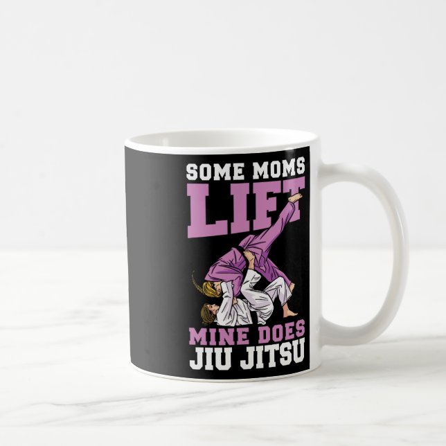 Vissa Mammor Hiss Mine gör Jiu Jitsu med martial A Kaffemugg (Höger)