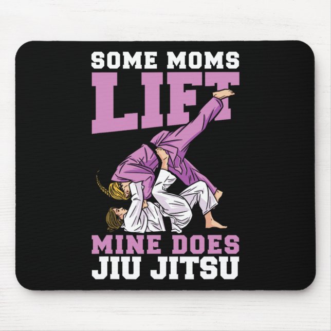 Vissa Mammor Hiss Mine gör Jiu Jitsu med martial A Musmatta (Framsidan)