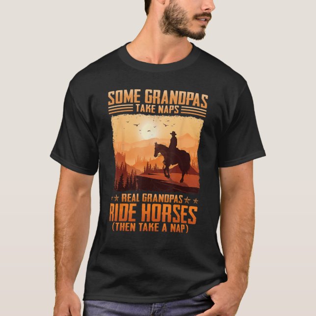 Vissa morfar tar naps Ria Grandpas Ride Horses T Shirt (Framsida)