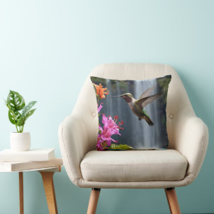 "Vistare för naturen: Hummingbird, Waterfall Kudde