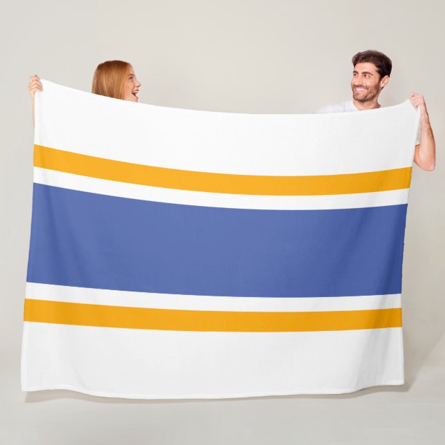 Vit bakgrund i Tävla Rand med fetstil, blå Gult Fleecefilt (På plats)