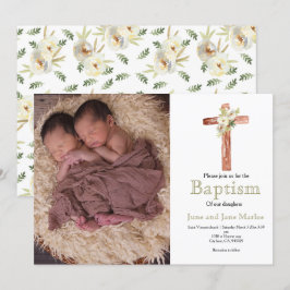 Vit blommigt med två syskon-baptismfoto inbjudningar