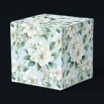 Vit blomsterfestlig presentbox för godsaker presentaskar<br><div class="desc">Presentlådan visas med ett vackert vitt blommönster. 
Anpassa denna vara eller köp som den är.
Tips: Lägg bara till dina fantastiska godsaker och lägg till lite festlig band.



Licensierad bild</div>