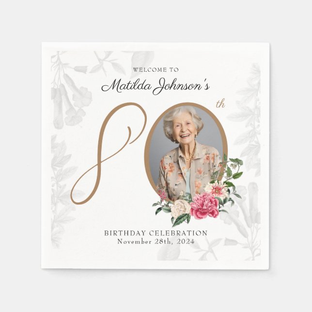 Vit blomsterklassisk anpassad 80-årsfest pappersservett (Framsidan)