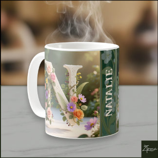 Vit blomsterträdgårdsmonogram bokstav N Kaffemugg