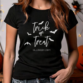 Vit Bus eller godis och Fladdermus Halloween år T Shirt