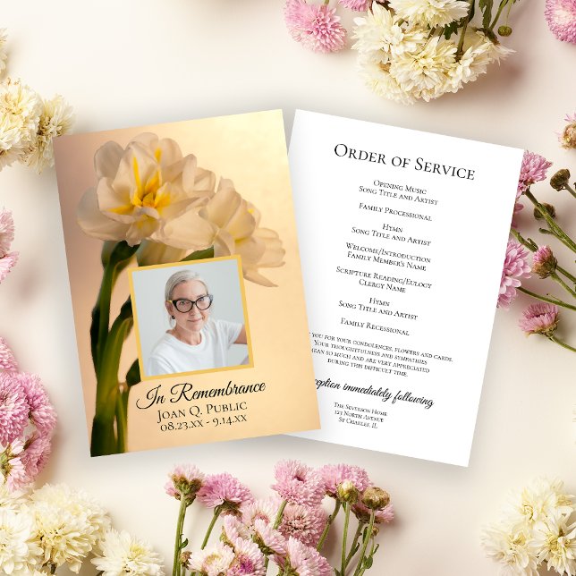 Vit Dubbla Daffodil Flowers Funeral Service Program (Skapare uppladdad)